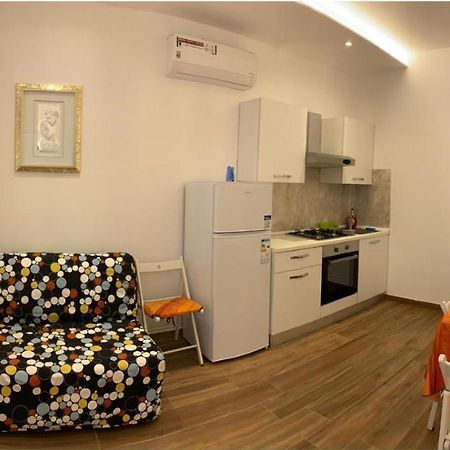 Claire'S Home Savona Exterior foto