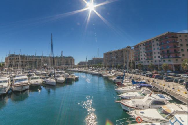 Claire'S Home Savona Exterior foto